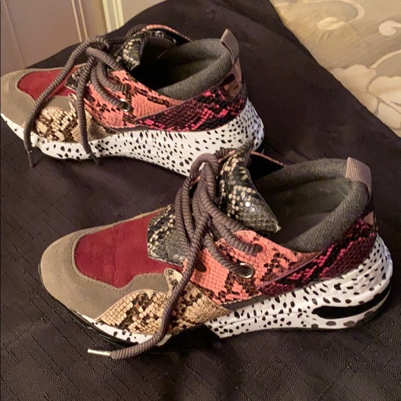 Steve Madden multi print shoes - Picture 1 of 4